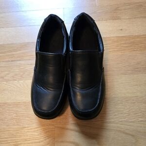 Deer stag boys dress shoes sz 4